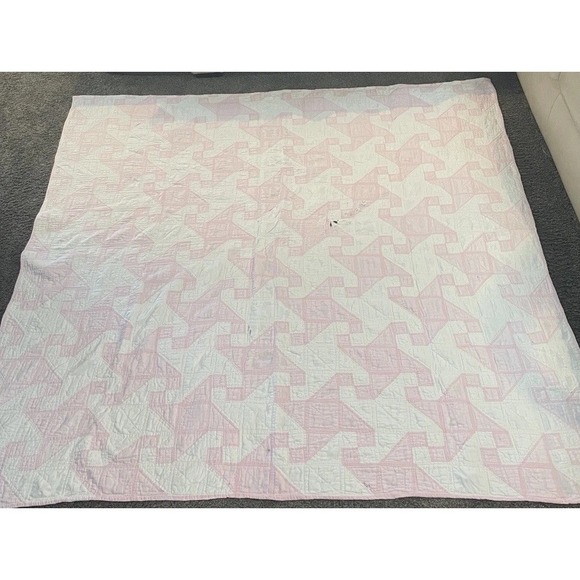 VTG ANTIQUE HANDMADE QUILT 69x69 Drunkard's Path Pink White Cottage 1920's Loved